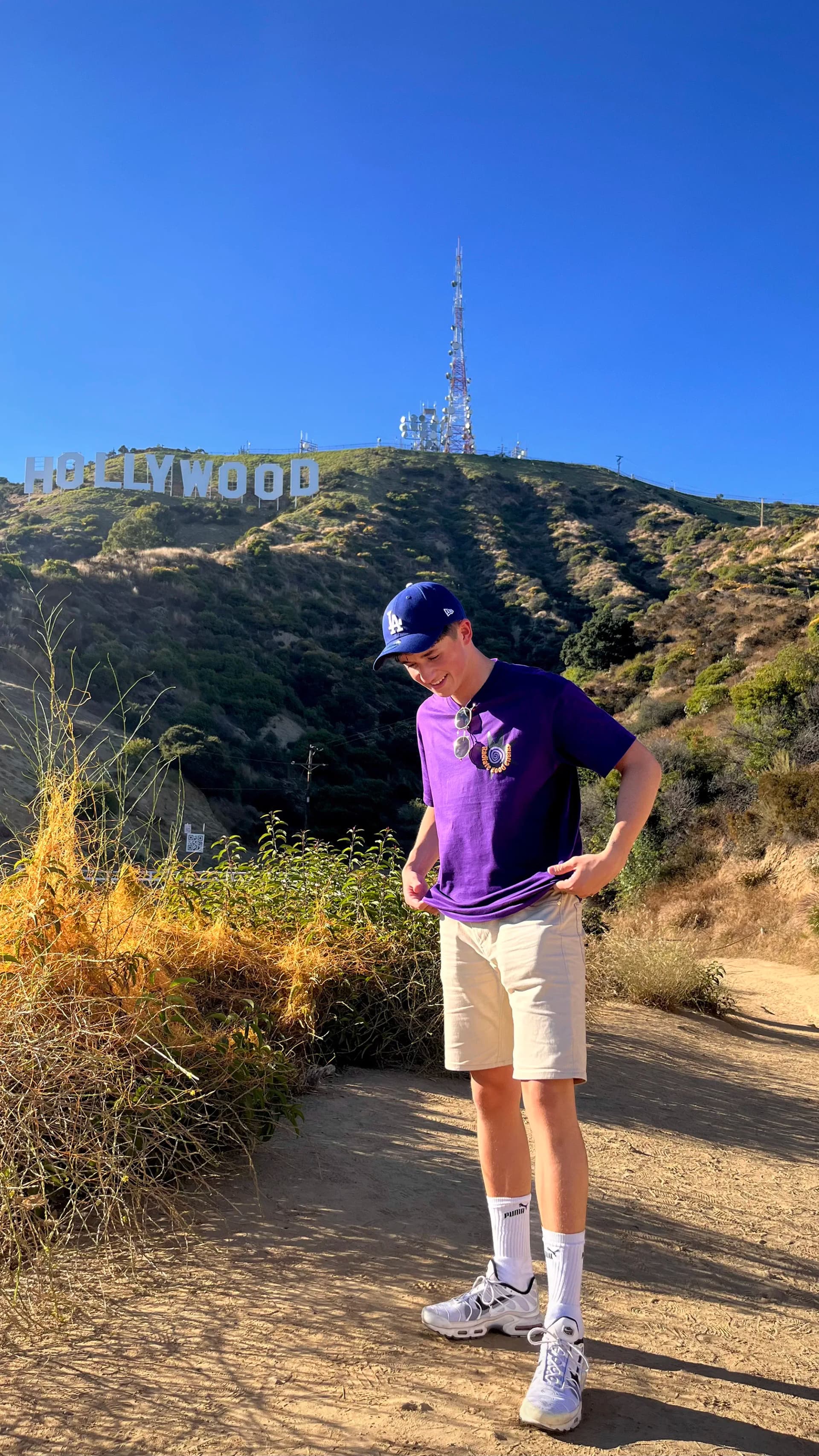 Estancias lingüísticas en Estados Unidos con estudiante cerca del cartel de Hollywood en Los Ángeles
