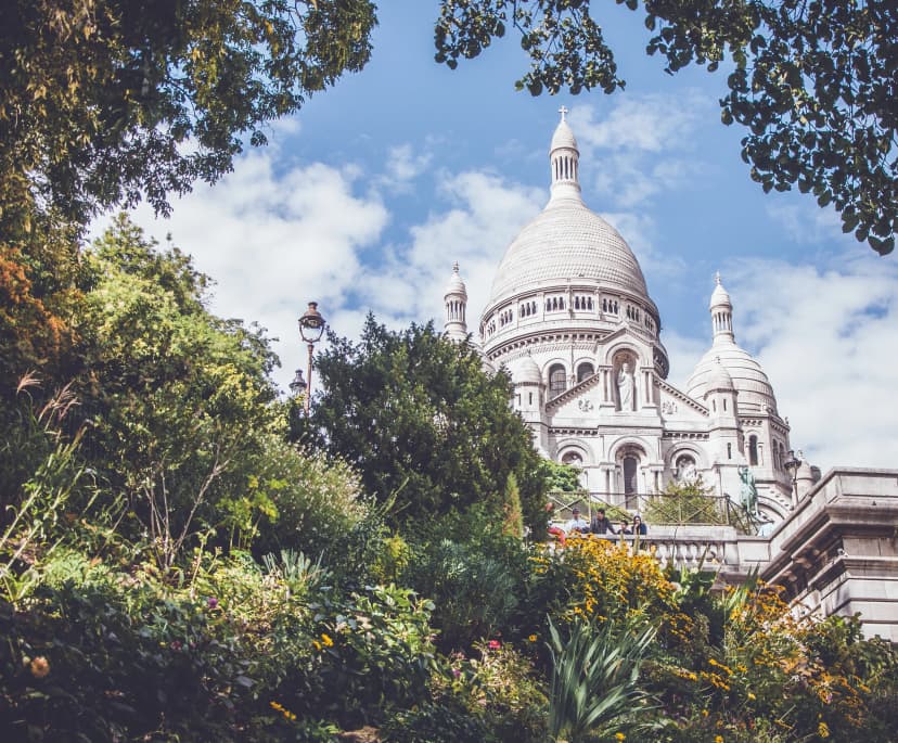 Vista de la basílica del Sagrado Corazón durante un viaje lingüístico en París